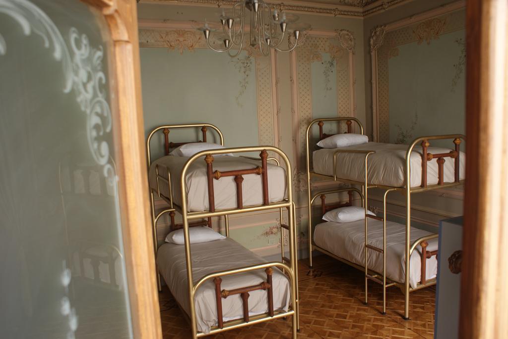 Leonora Hostal Пуэбла Номер фото